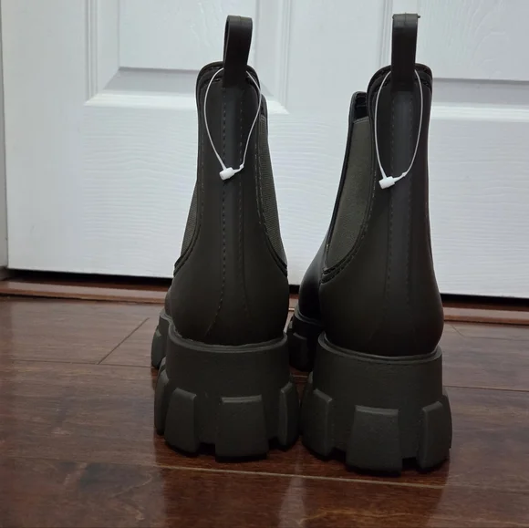 Jeffrey Campbell Platform Lug Sole  Chelsea Matte Grey Green Rain Boots Size 7 - Picture 7 of 10
